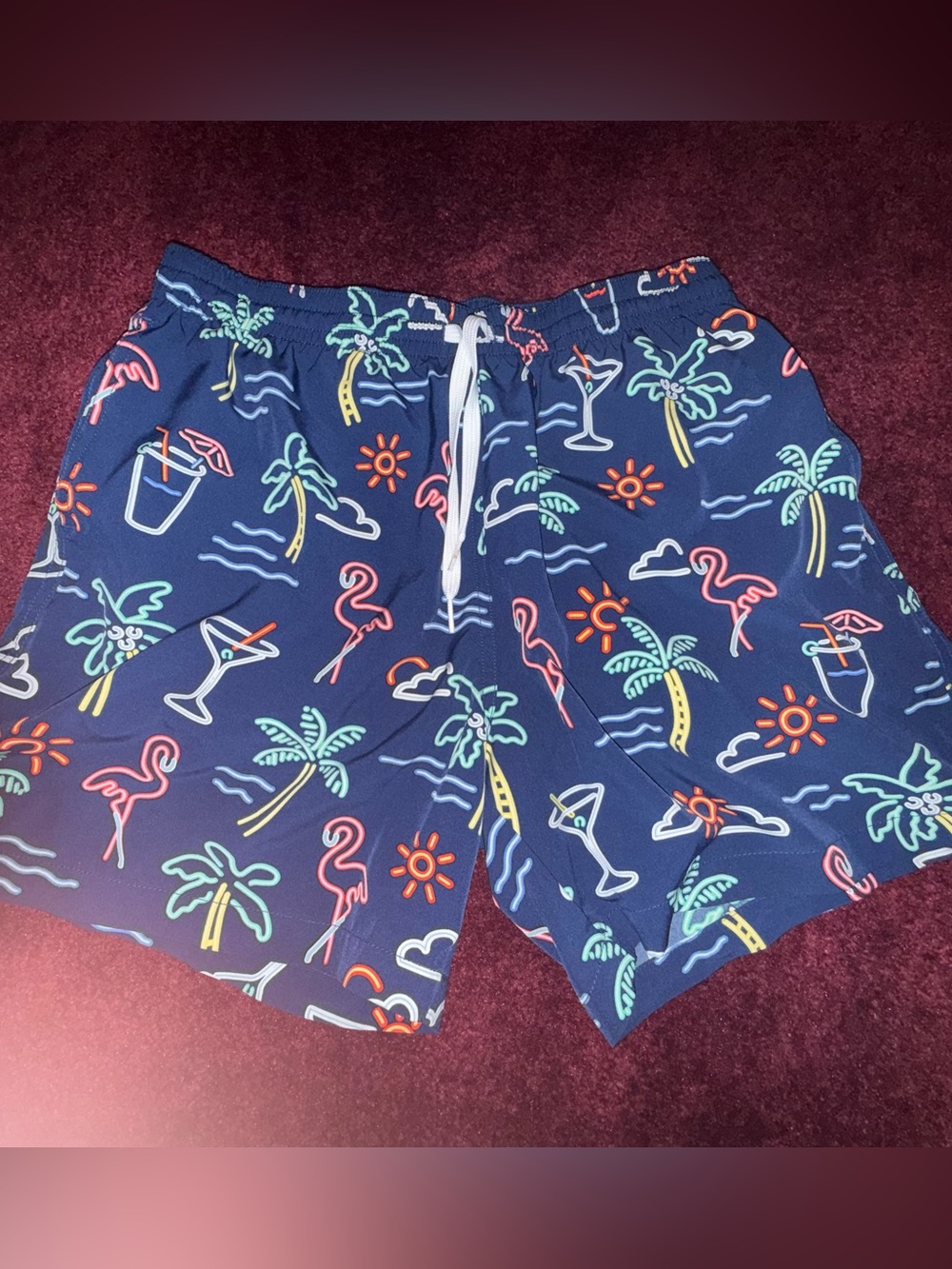 Chubbies large men’s 5.5” all over print navy palm trees Swim trunks flamingo